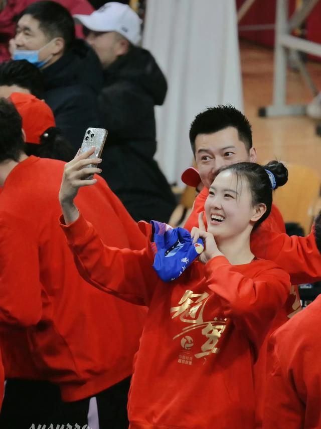 包含精彩瞬间：球队在千钧一发之时逆袭成功的词条